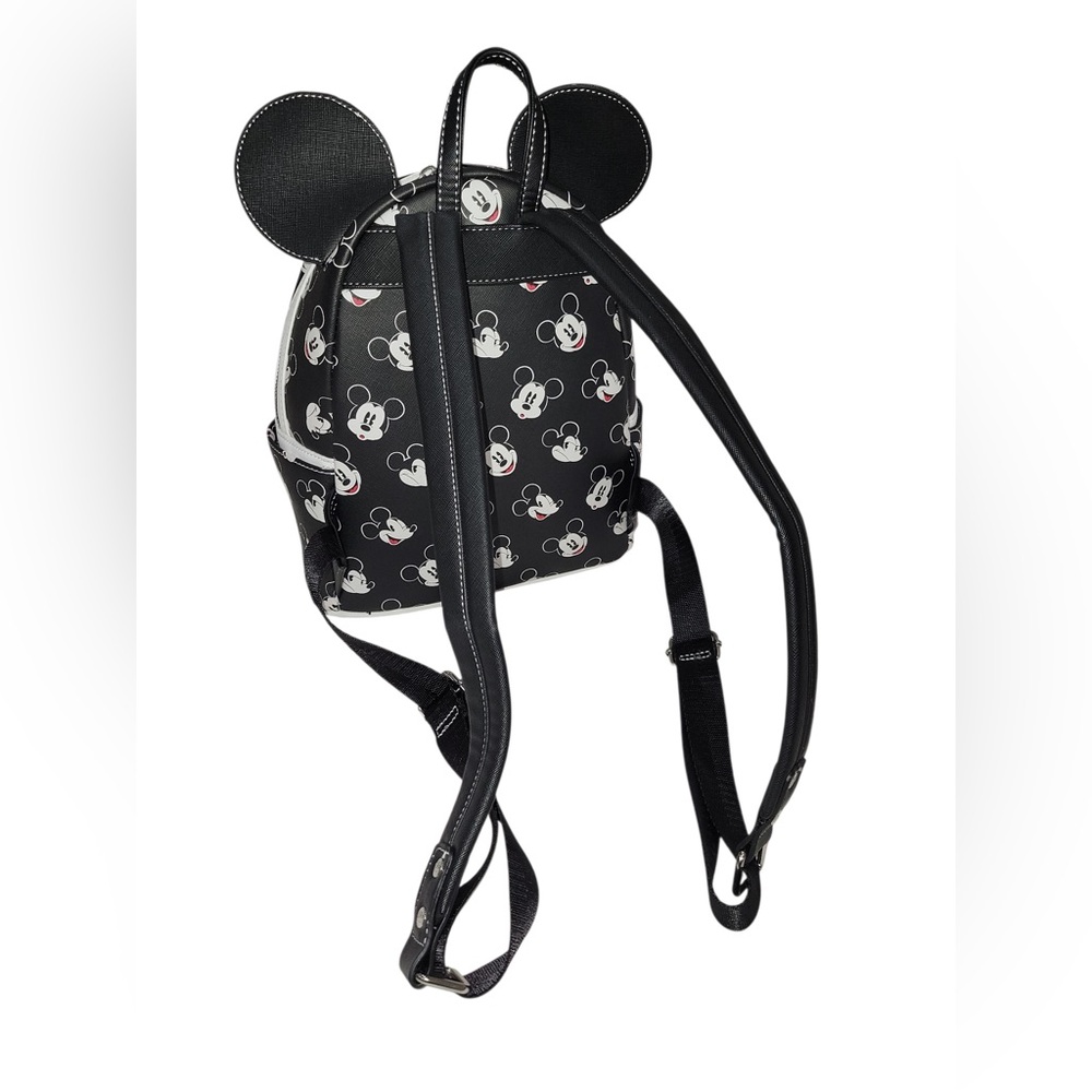 New Disney Loungefly Adjustable Padded Shoulder Straps Backpack, Black and White - Picture 3 of 7